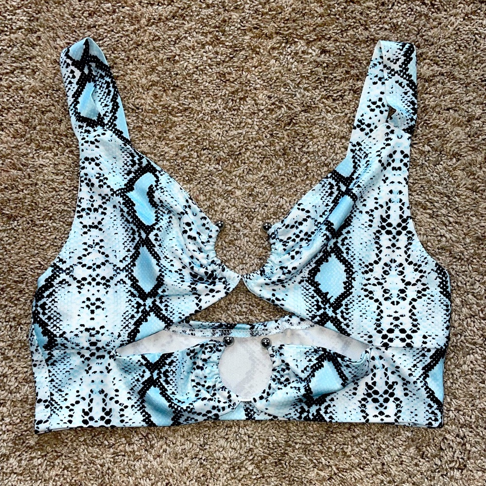 size: small, never worn, from SHEIN